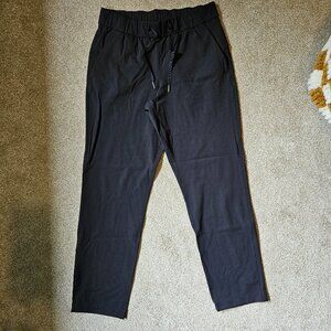 Lululemon On the Fly Pant 7/8 (27 inch inseam)